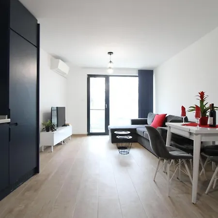 Spacious And Modern 1br Center Lägenhet Plovdiv