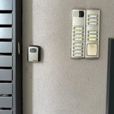 Spacious And Modern 1br Center شقة بلوفديف