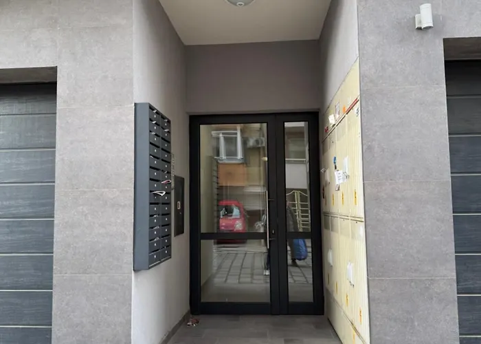 Modern 1br Center Parking Apartment *